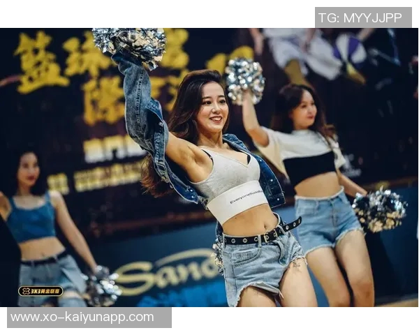 篮网中国官方拉拉队Brooklyn8签约中国经理人杨舒越引发热议